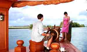 Kerala Honeymoon Packages for 1 Night 2 Days