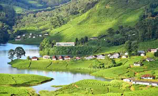 kerala tourist destination munnar