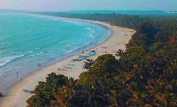 kerala tourist destination muzhappilangad beach